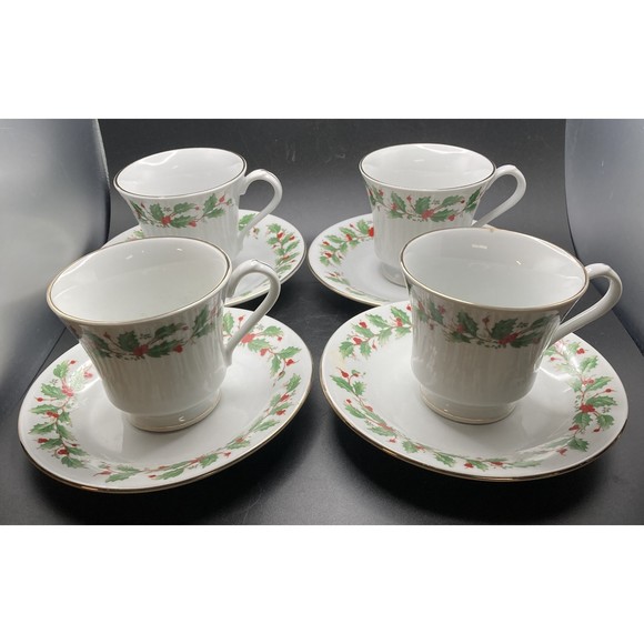 4 China Pearl Fine China Noel Holly Berry Christmas Teacup & Saucer Set Holidays - Picture 2 of 9